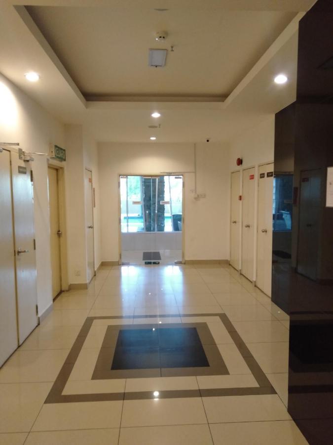 Risqi Apartment 2 Bedroom Wakaf Che Yeh 코타바하루 외부 사진