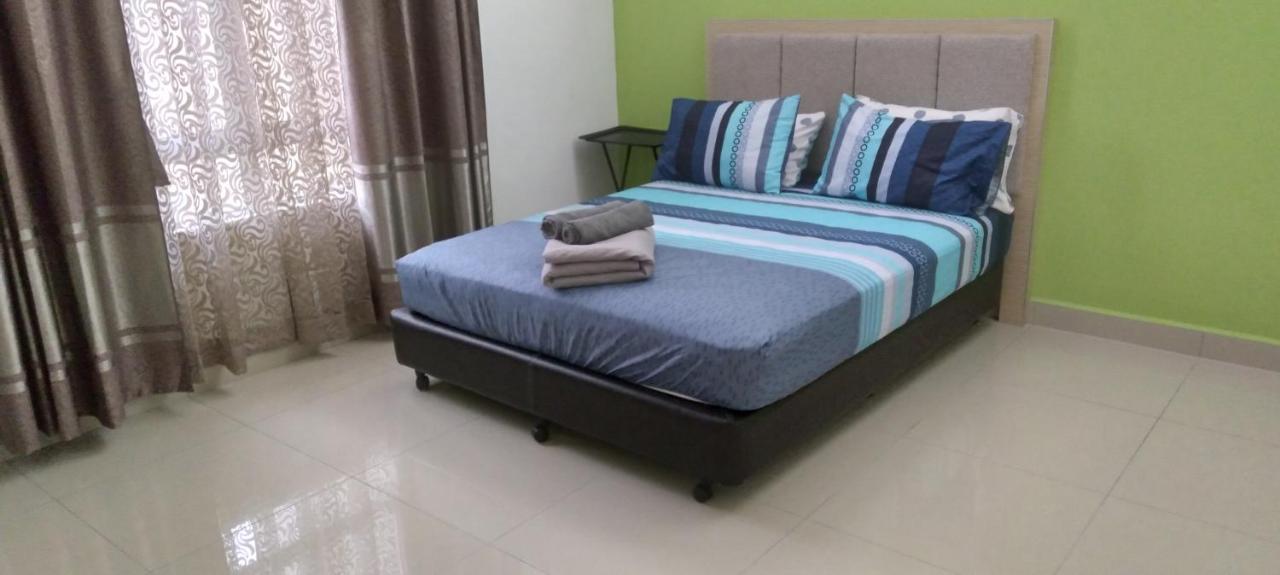 Risqi Apartment 2 Bedroom Wakaf Che Yeh 코타바하루 외부 사진